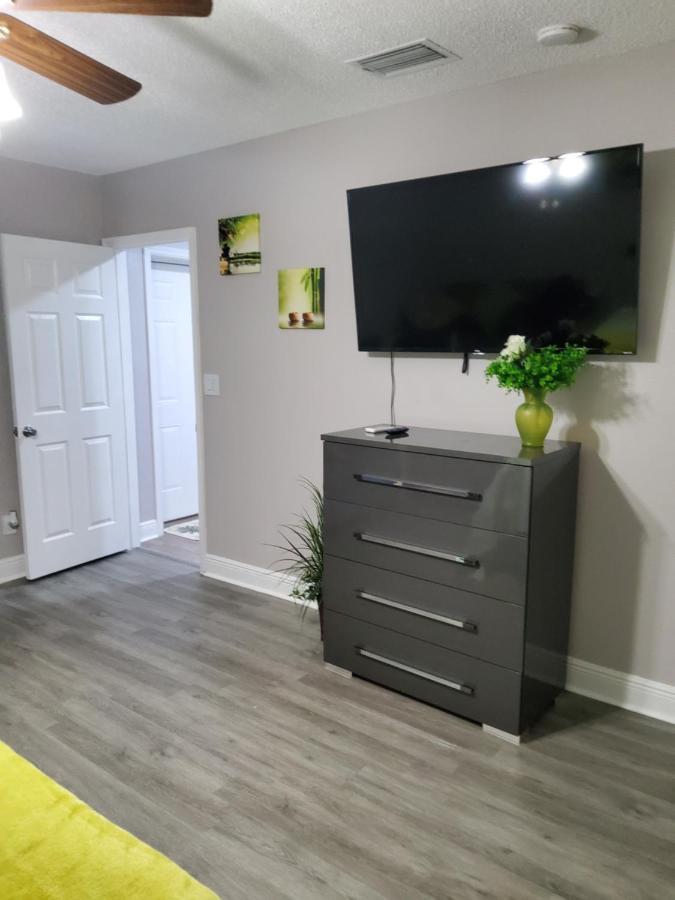 Beautiful Apartment Close To Everything Tampa Exteriör bild