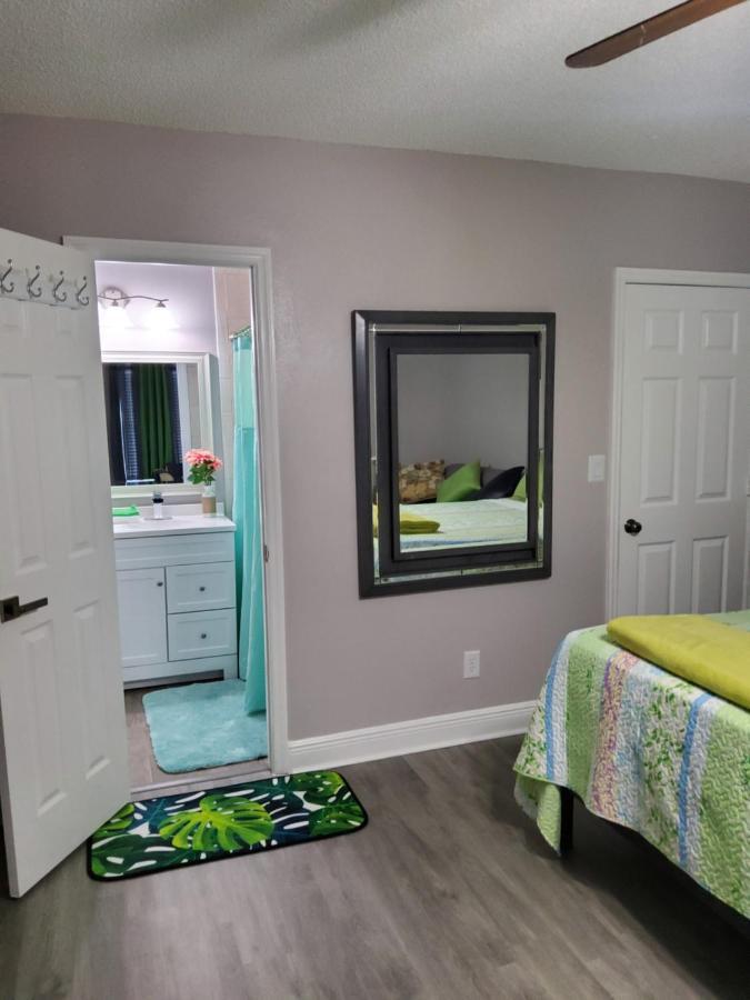 Beautiful Apartment Close To Everything Tampa Exteriör bild